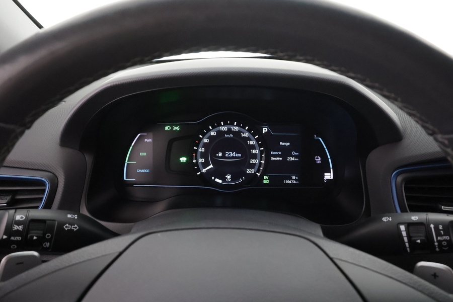 Hyundai IONIQ plug-in vaihtoauto