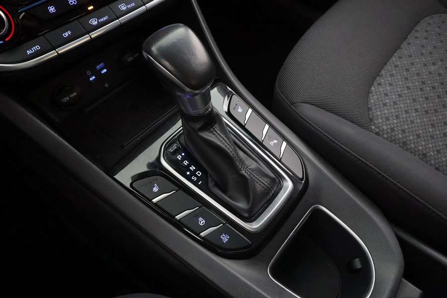 Hyundai IONIQ plug-in vaihtoauto