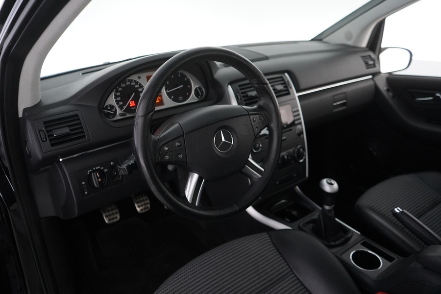 Mercedes-Benz B vaihtoauto