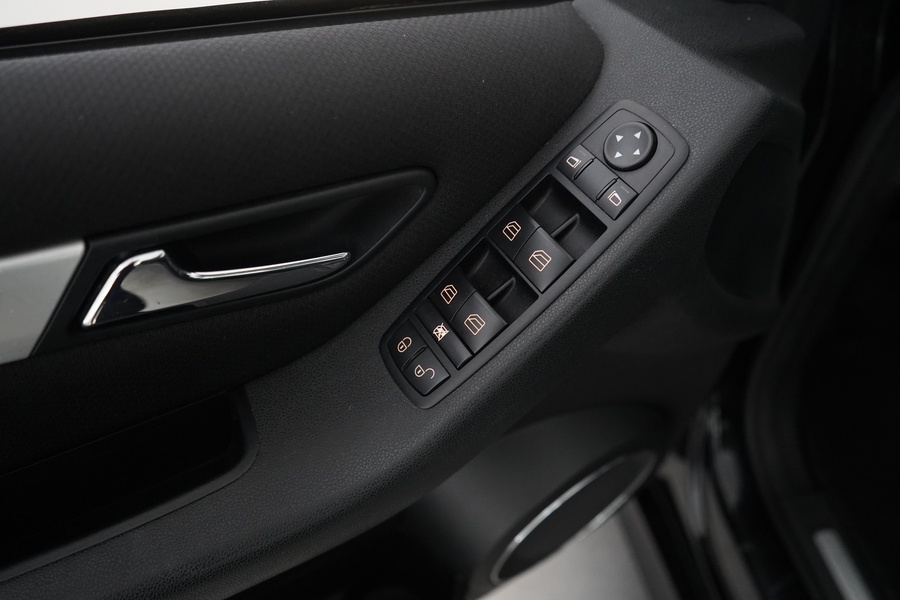 Mercedes-Benz B vaihtoauto