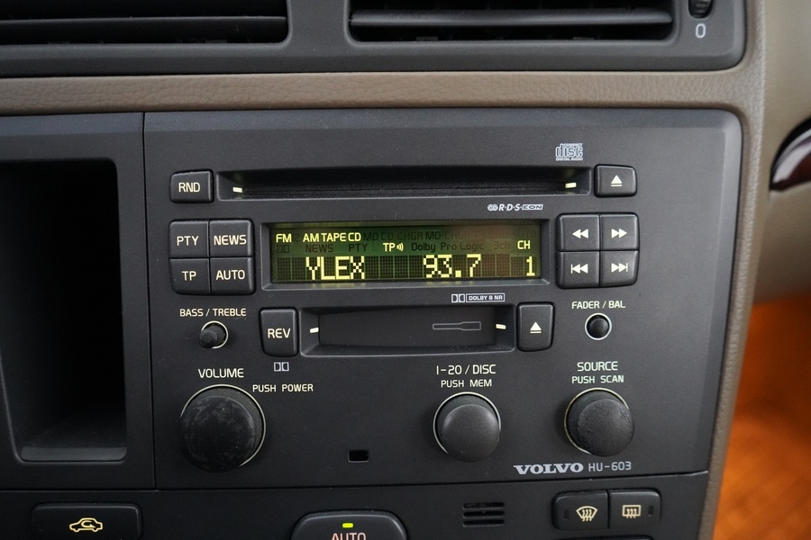 Volvo V70 vaihtoauto