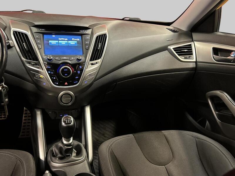 Hyundai Veloster vaihtoauto