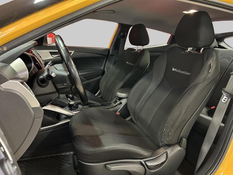 Hyundai Veloster vaihtoauto