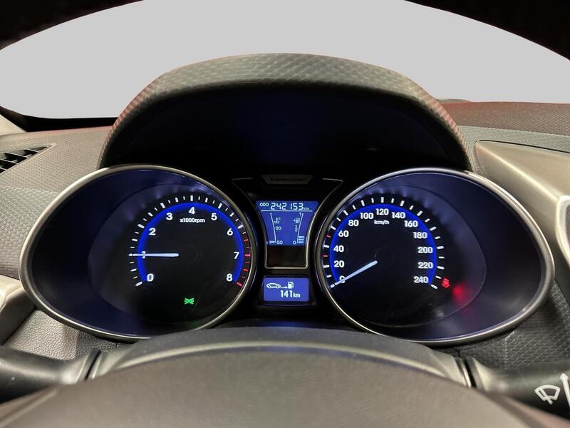 Hyundai Veloster vaihtoauto