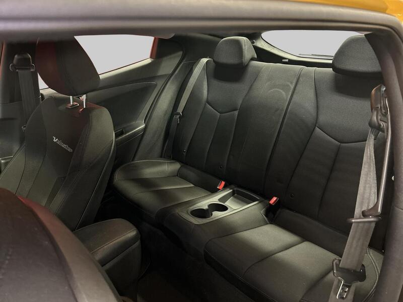 Hyundai Veloster vaihtoauto