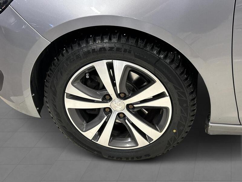 Peugeot 308 vaihtoauto