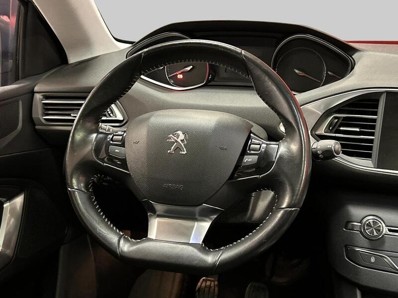 Peugeot 308 vaihtoauto