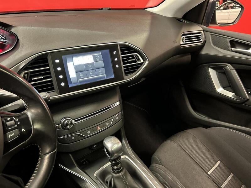 Peugeot 308 vaihtoauto