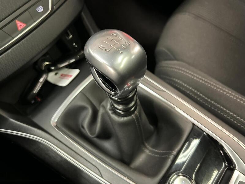 Peugeot 308 vaihtoauto