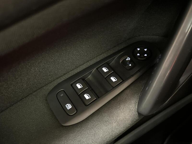 Peugeot 308 vaihtoauto