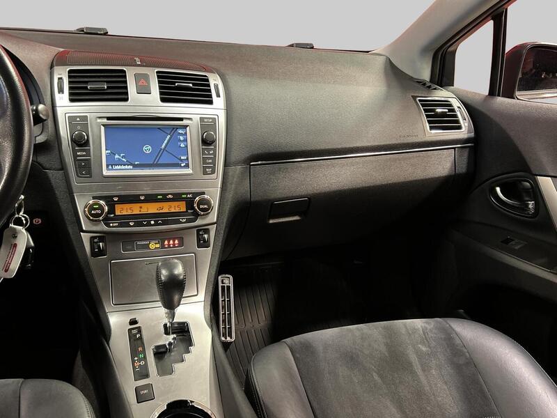 Toyota Avensis vaihtoauto