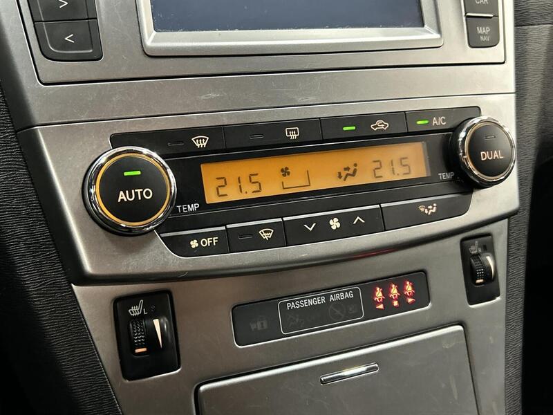 Toyota Avensis vaihtoauto