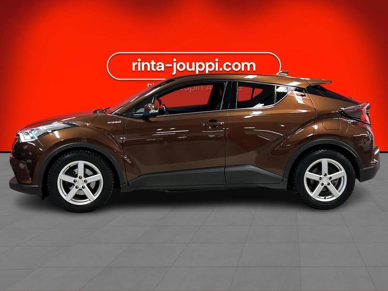 Toyota C-HR vaihtoauto