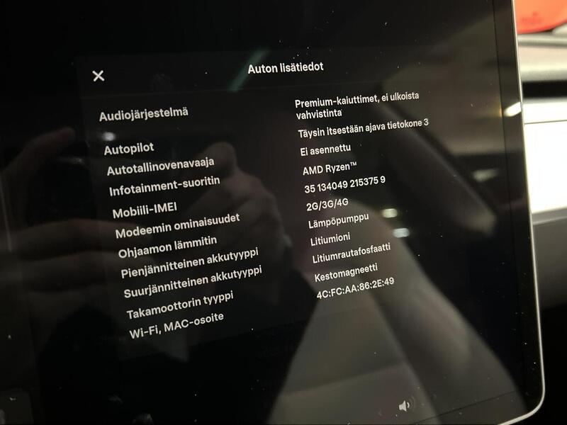 Tesla Model 3 vaihtoauto