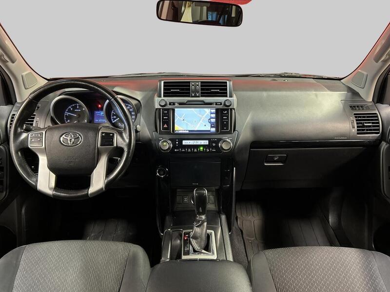 Toyota Land Cruiser vaihtoauto