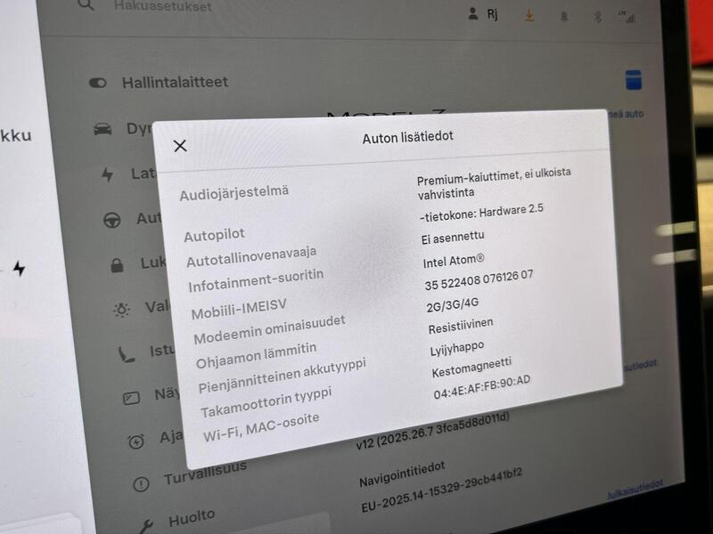 Tesla Model 3 vaihtoauto