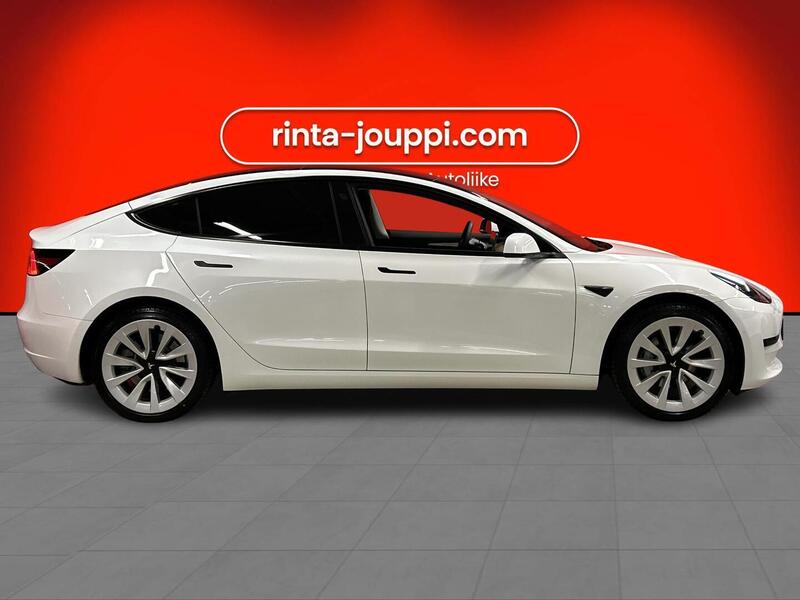 Tesla Model 3 vaihtoauto