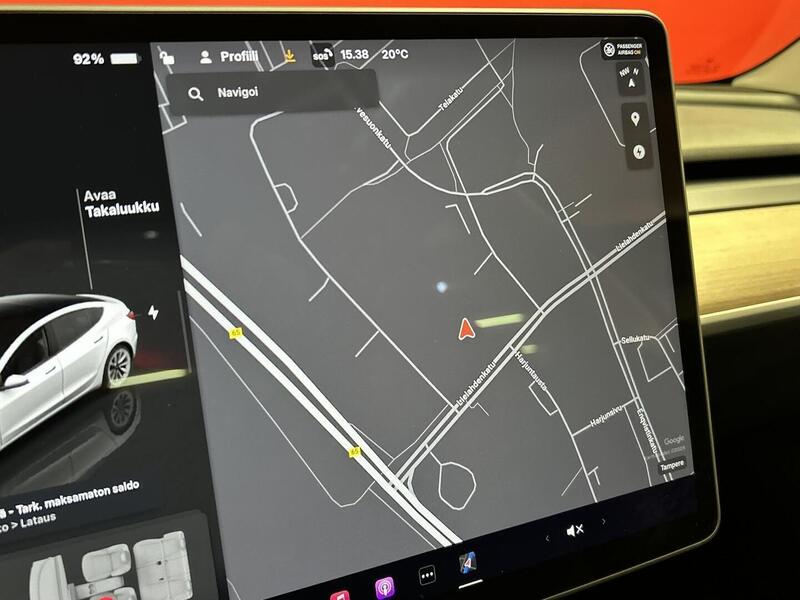 Tesla Model 3 vaihtoauto