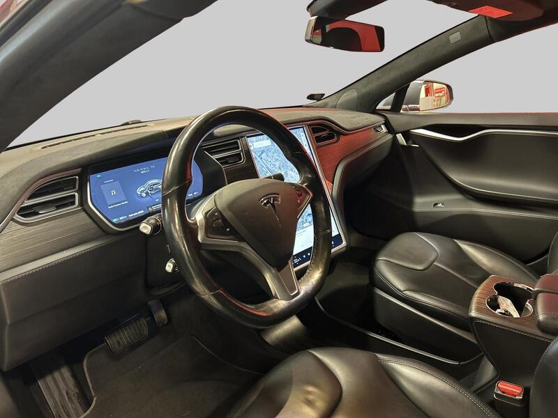 Tesla Model S vaihtoauto