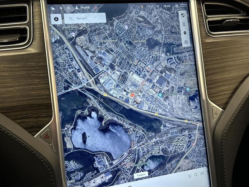 Tesla Model S vaihtoauto