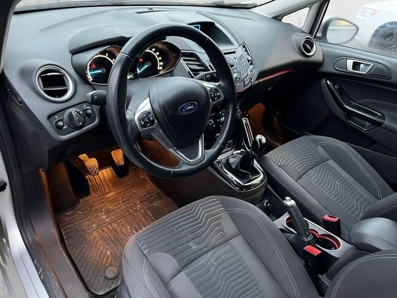 Ford Fiesta vaihtoauto