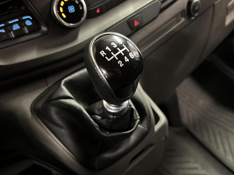 Ford Transit Custom vaihtoauto