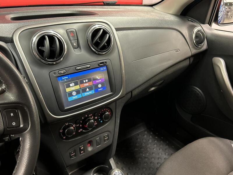 Dacia Sandero vaihtoauto