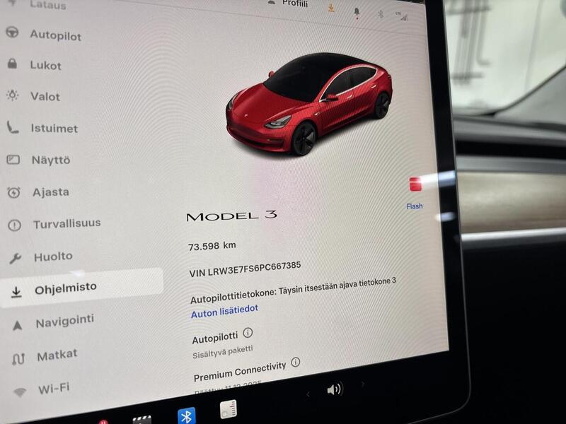 Tesla Model 3 vaihtoauto
