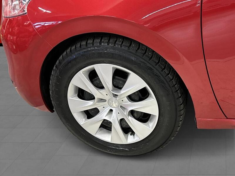 Peugeot 208 vaihtoauto