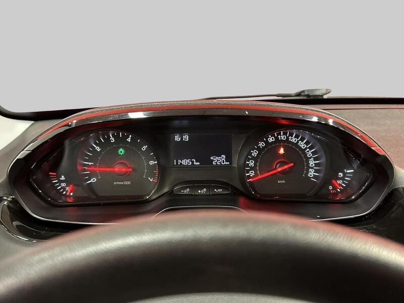 Peugeot 208 vaihtoauto