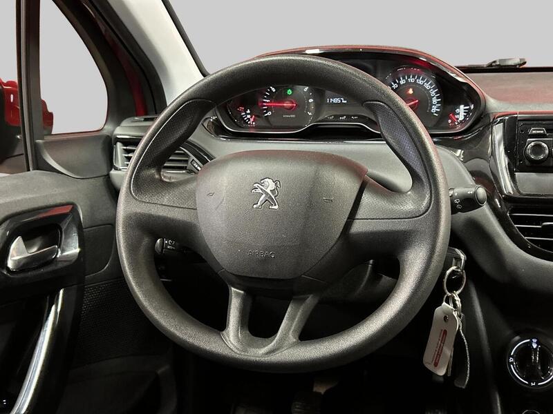 Peugeot 208 vaihtoauto