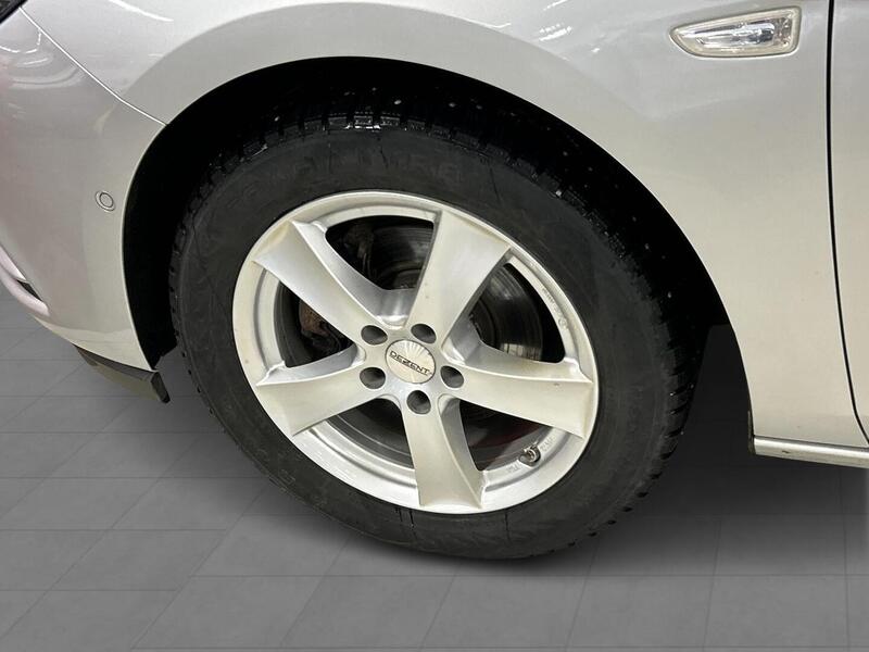 Opel Astra vaihtoauto