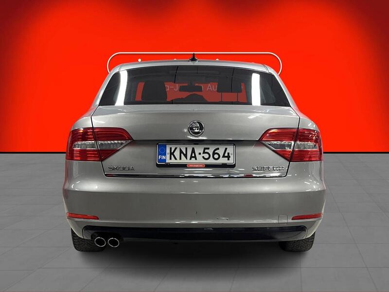 Skoda Superb vaihtoauto