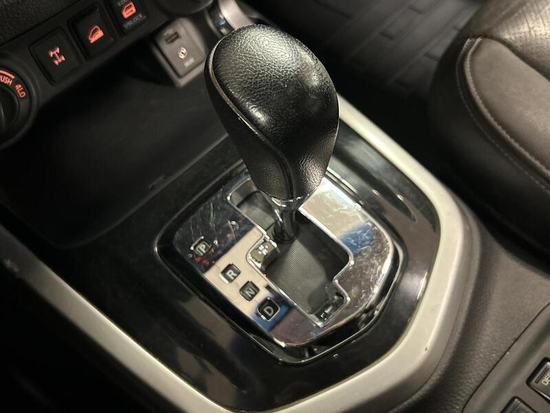 Nissan Navara vaihtoauto