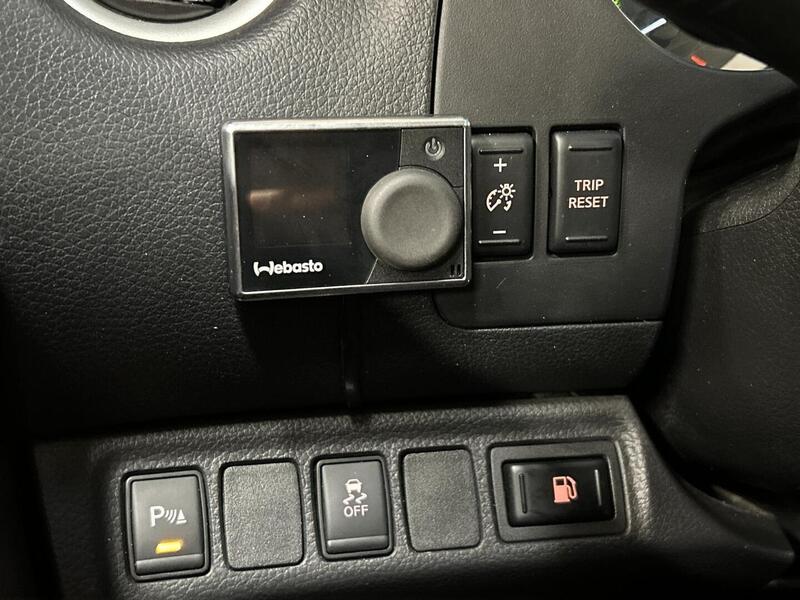 Nissan Navara vaihtoauto