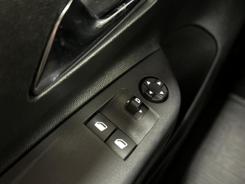 Opel Corsa vaihtoauto