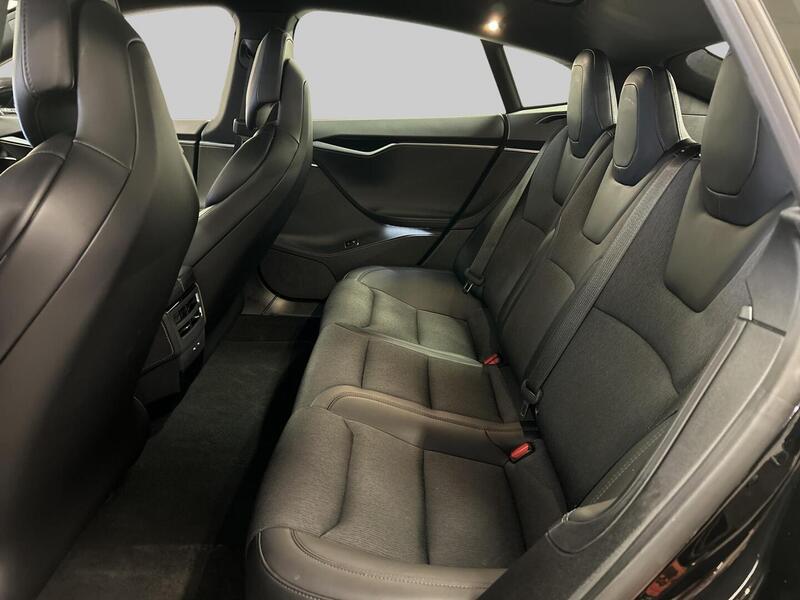 Tesla Model S vaihtoauto