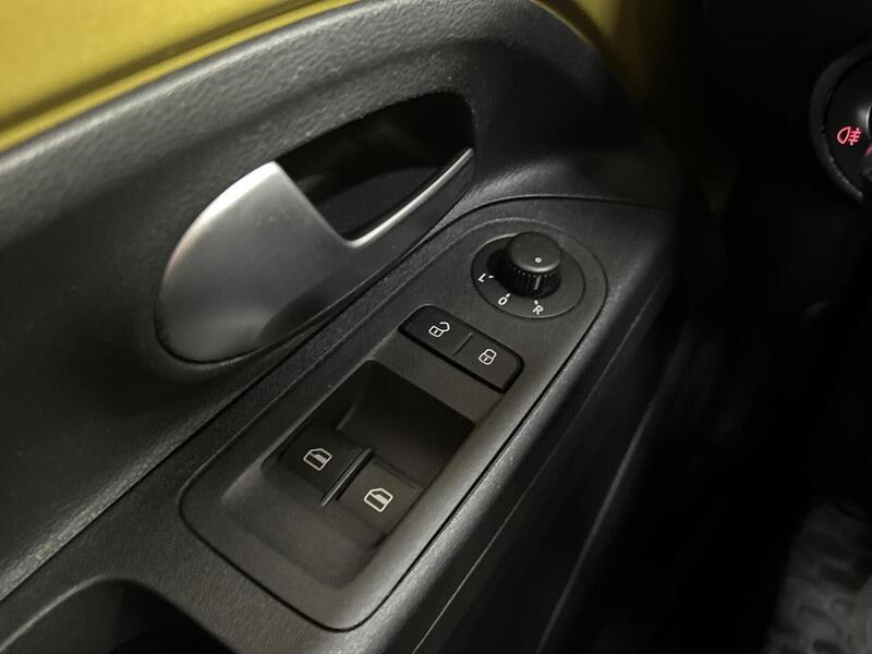 Volkswagen up! vaihtoauto