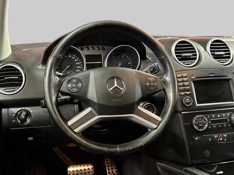 Mercedes-Benz ML vaihtoauto