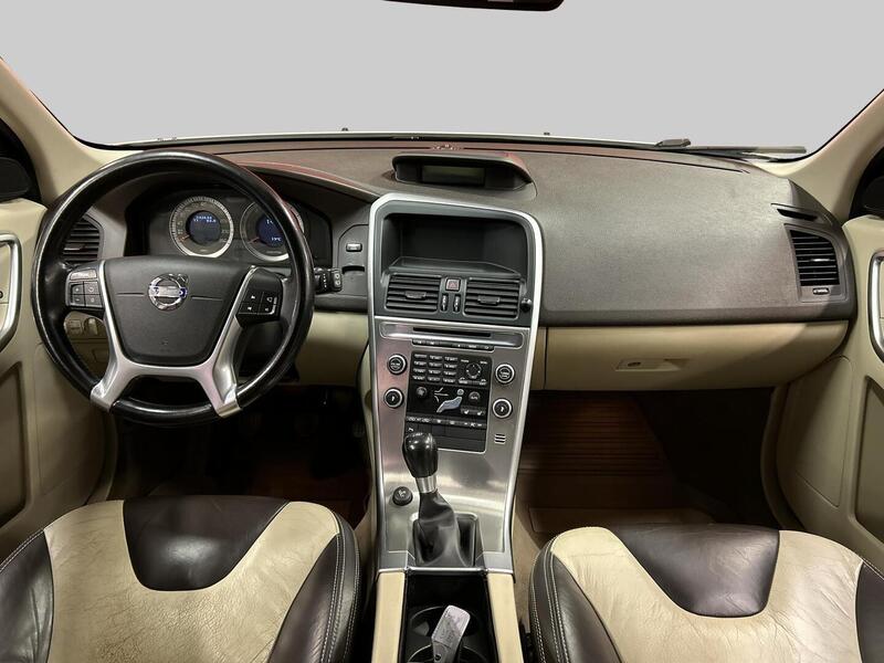 Volvo XC60 vaihtoauto