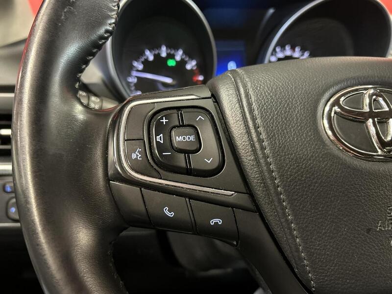 Toyota Avensis vaihtoauto