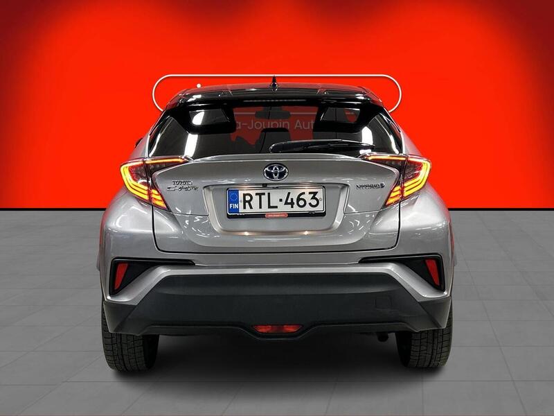 Toyota C-HR vaihtoauto