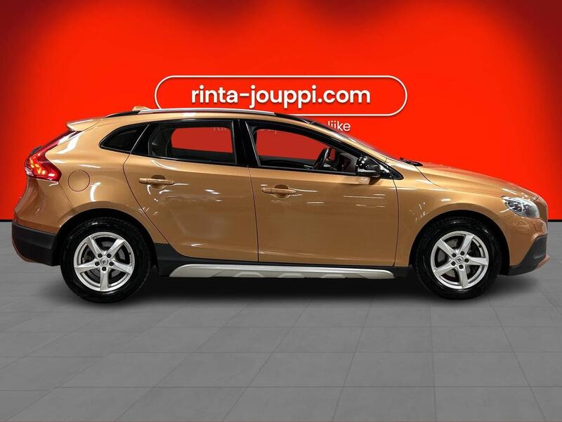 Volvo V40 Cross Country vaihtoauto