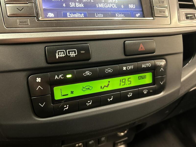 Toyota Hilux vaihtoauto