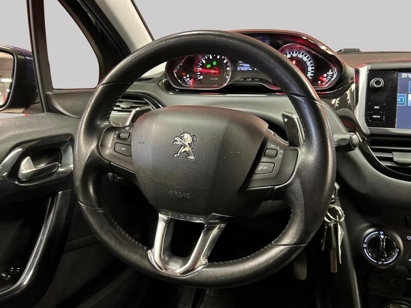 Peugeot 208 vaihtoauto