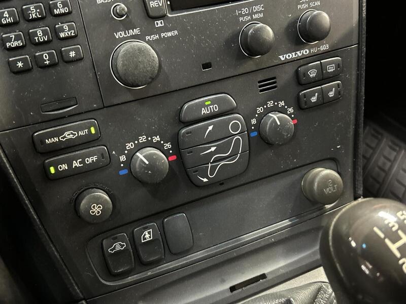 Volvo V70 vaihtoauto