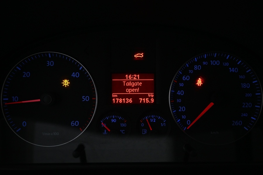 Volkswagen Touran vaihtoauto