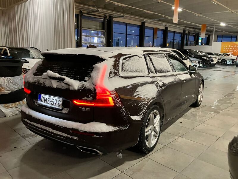 Volvo V60 vaihtoauto