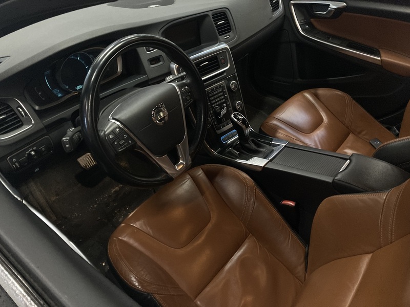 Volvo V60 vaihtoauto