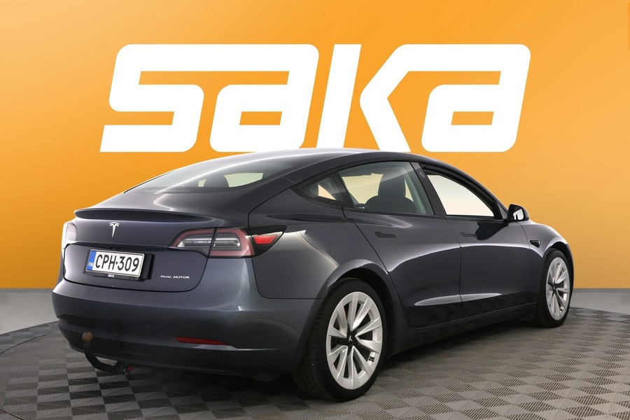 Tesla Model 3 vaihtoauto